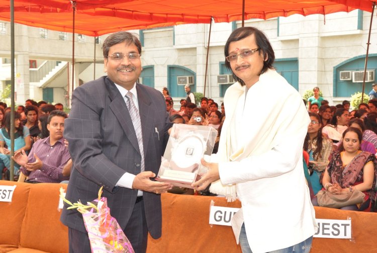 Awarded with  Sh. Kumar Vishu, Bhajan Singer