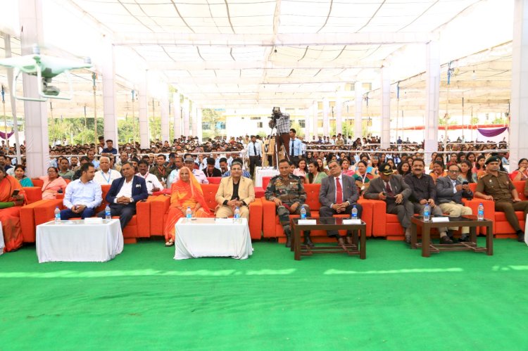 Orientation Program 2022 and Freshers Party (Aagaaz - 2k22) and Live Concert at Mewar University.