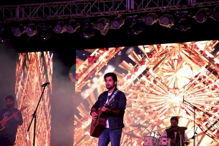 Orientation Program 2022 and Freshers Party (Aagaaz - 2k22) and Live Concert at Mewar University.