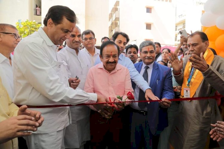 Visit of Former Health and Family Welfare Minister and Member of Parliament Dr. Harsh Vardhan ji at Mewar University.